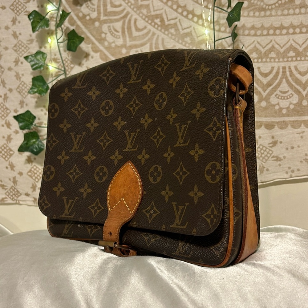 Authentic Vintage Louis Vuitton Monogram Cartouchiere GM Crossbody Shoulder Bag